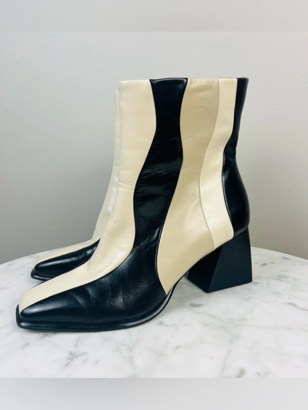 GB “Holy-Grail” Wavy Colorblock Leather Block Heel Booties – Size 9.5 - Picture 11 of 11